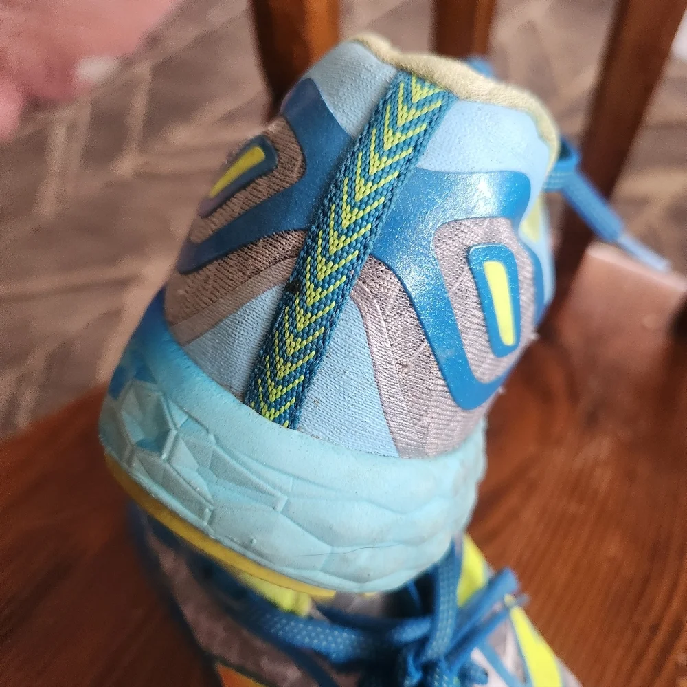 New Balance Teal and Yellow Athletic Running Sneakers